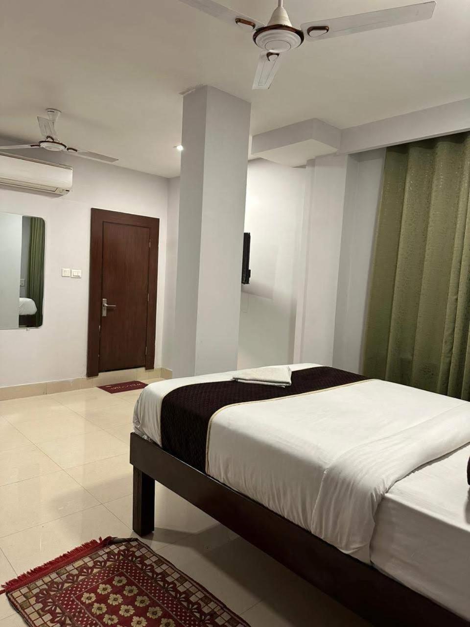 Hotel New Amenda International Igi Airport