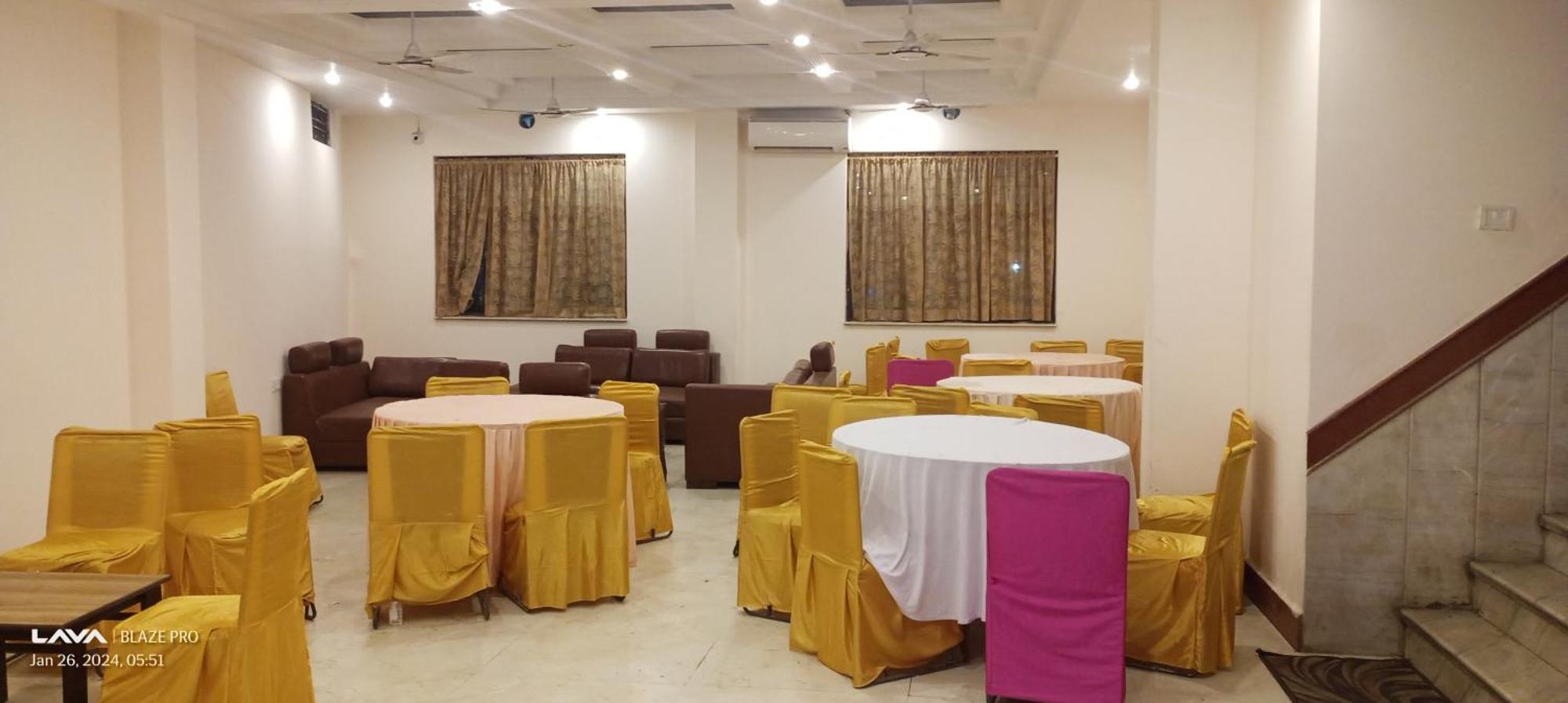 Hotel New Amenda International Igi Airport